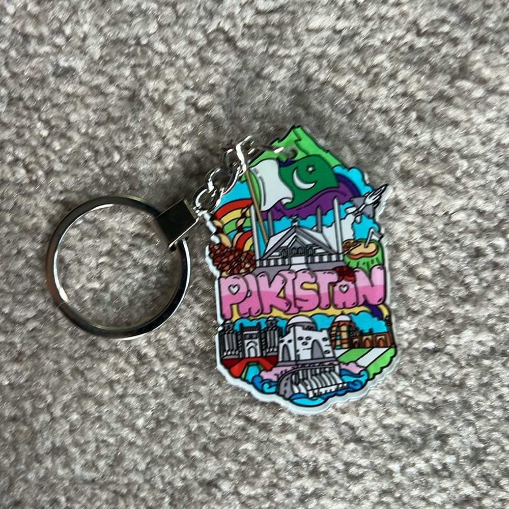 Pakistan Keychain - Picture 1 of 2